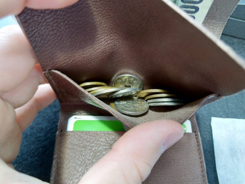 エムピウの小さくて軽い財布｢ストラッチョ｣を購入したのでレビュー